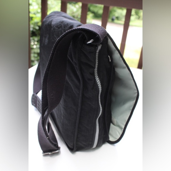 Kipling messenger bag - Picture 6 of 15